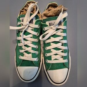 Converse Chuck Taylors - Green Canvas Sneakers - Size 7